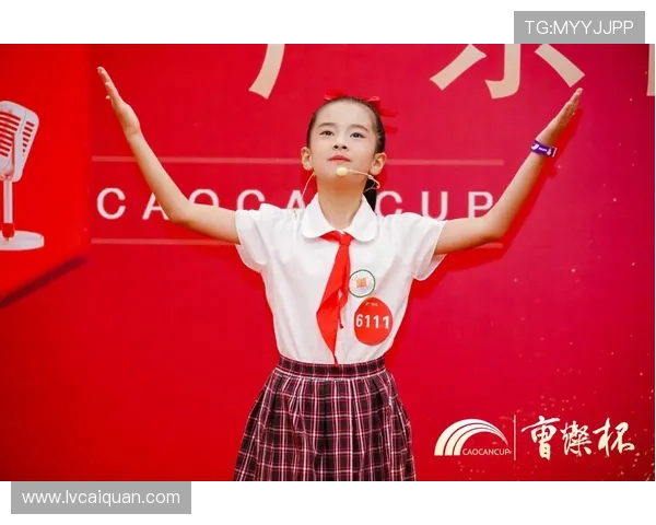 全程贴心服务 妆容焕新 + 名师交流 + 双语趣玩 ,助力完美展示!_化妆_曹灿杯_舞台